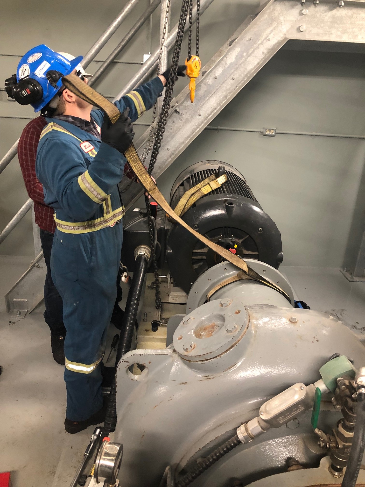 Pump alignment Technician doing pump alignment in shop