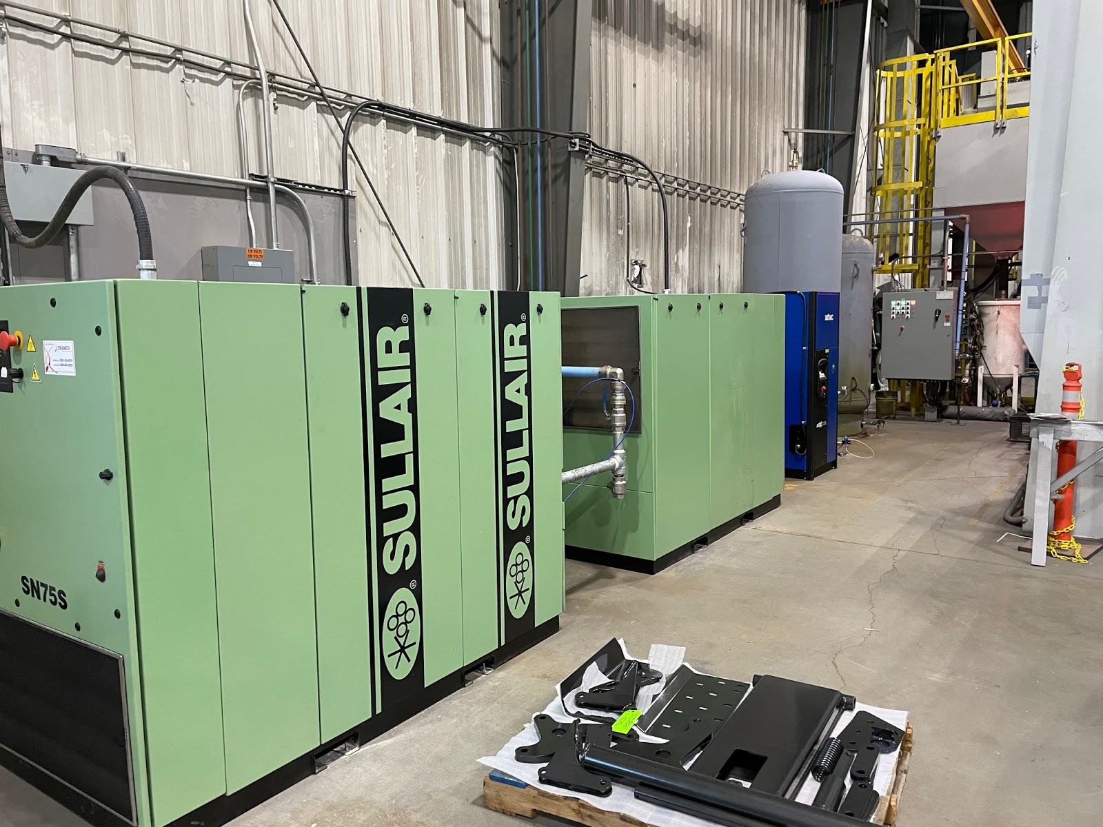 sullair-compressors Two Sullair compressors